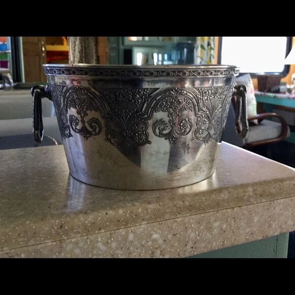 Wilcox SP Antique Champagne Bucket with Insert Ornate Detailing  Vintage Barware - Picture 5 of 7